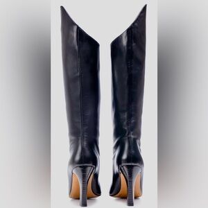 Black leather boots by Brooklyn bandit size 37 Euro